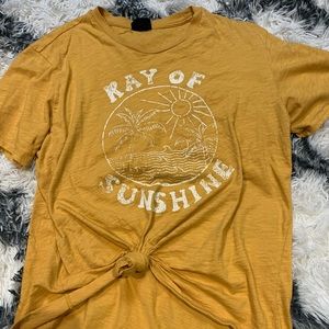 Hope Ave graphic tee yellow size medium. Can untie and be worn down